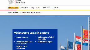Oštećena ambasada Crne Gore